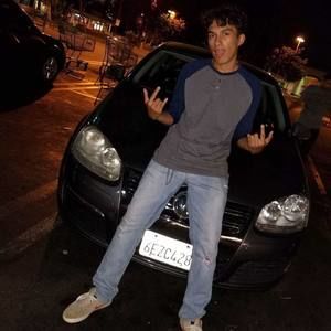 Meet your Posher, Javier